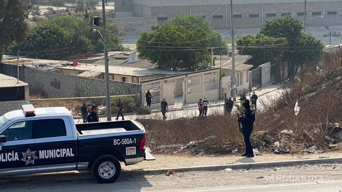 Muere niño en fuego cruzado entre delincuentes y policías en Tijuana
