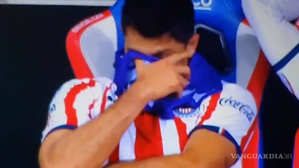 El llanto de Jesús Molina tras la derrota de Chivas ante Lobos BUAP