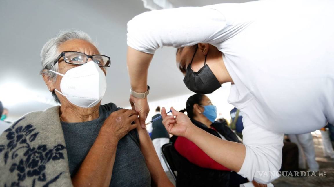 AMLO declaró compromiso cumplido, pero faltan 4 millones de adultos mayores por vacunarse