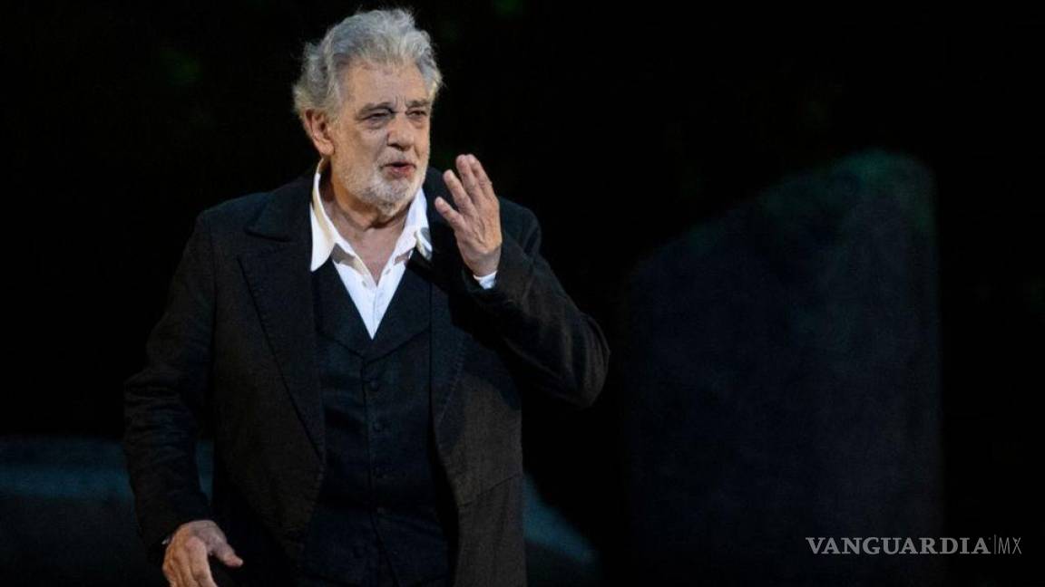 Plácido Domingo entre señalamientos de acoso abandona la Ópera de NY