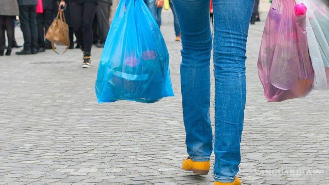 HEB en Saltillo anuncia que a partir del 1 de noviembre, dejará de empacar sus productos con bolsas de plástico