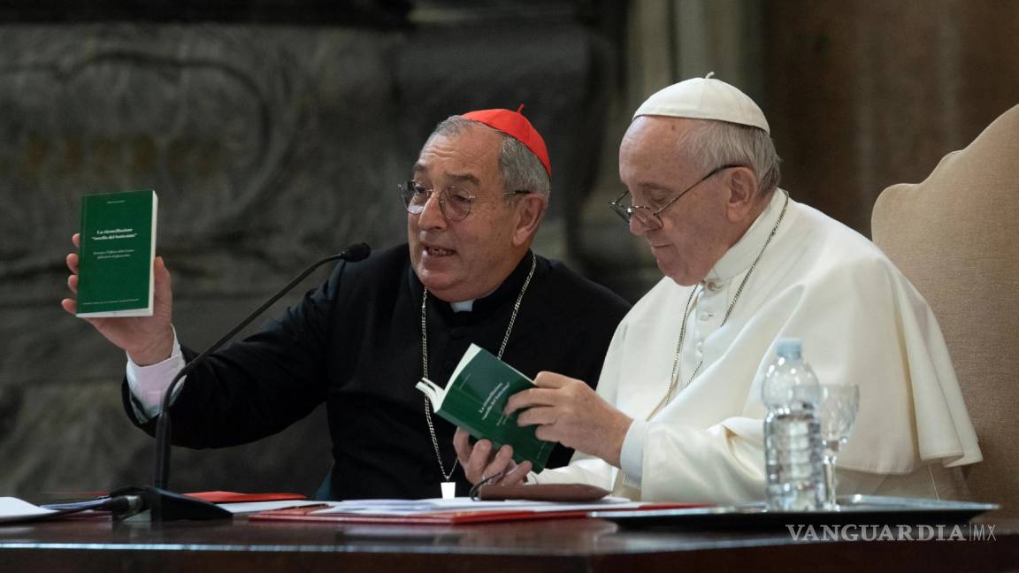 Ronda COVID-19 al Papa: su cardenal da positivo