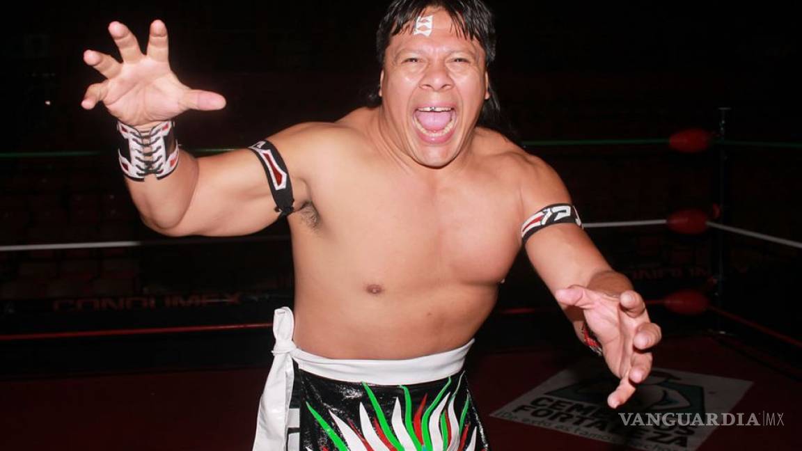 Último Guerrero revela que durmió abajo de un ring