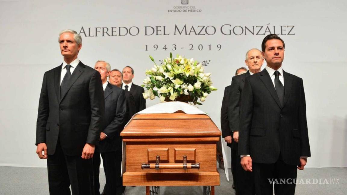 Enrique Peña Nieto encabeza guardia en honor a Alfredo del Mazo González