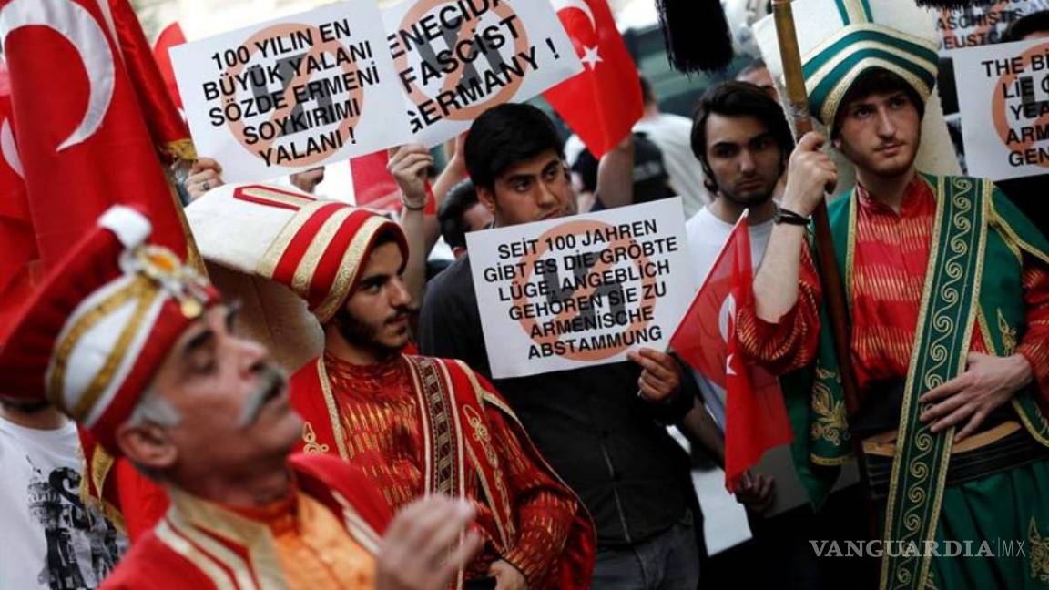 Turquía llama a consultas embajador en Berlín por voto sobre Armenia