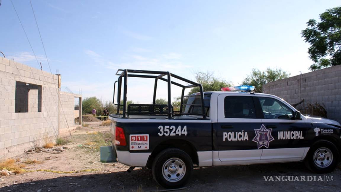 Hallan restos de mujer en ejido de Torreón