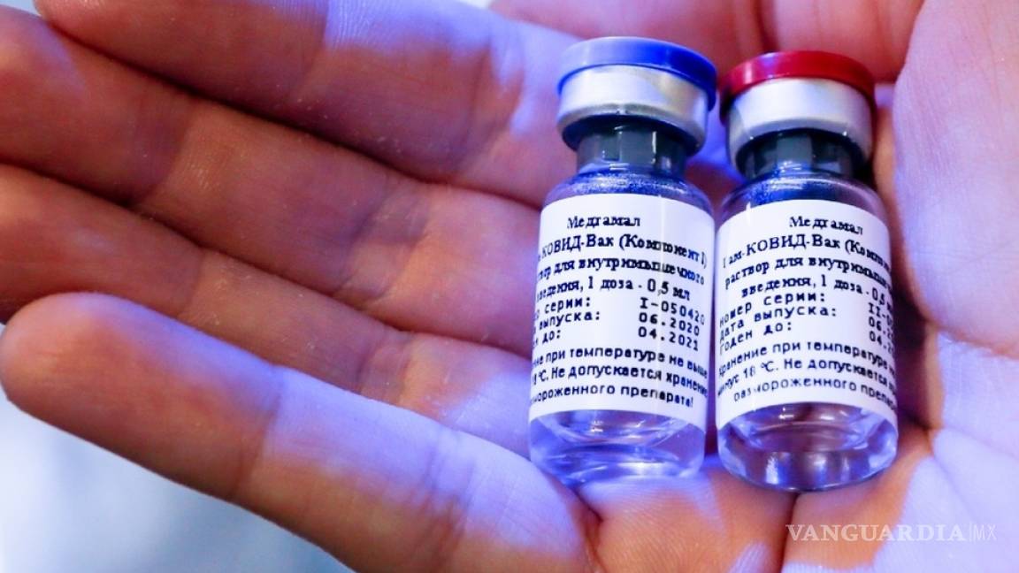 México podría comprar 24 millones de dosis de vacuna Sputnik V contra COVID-19