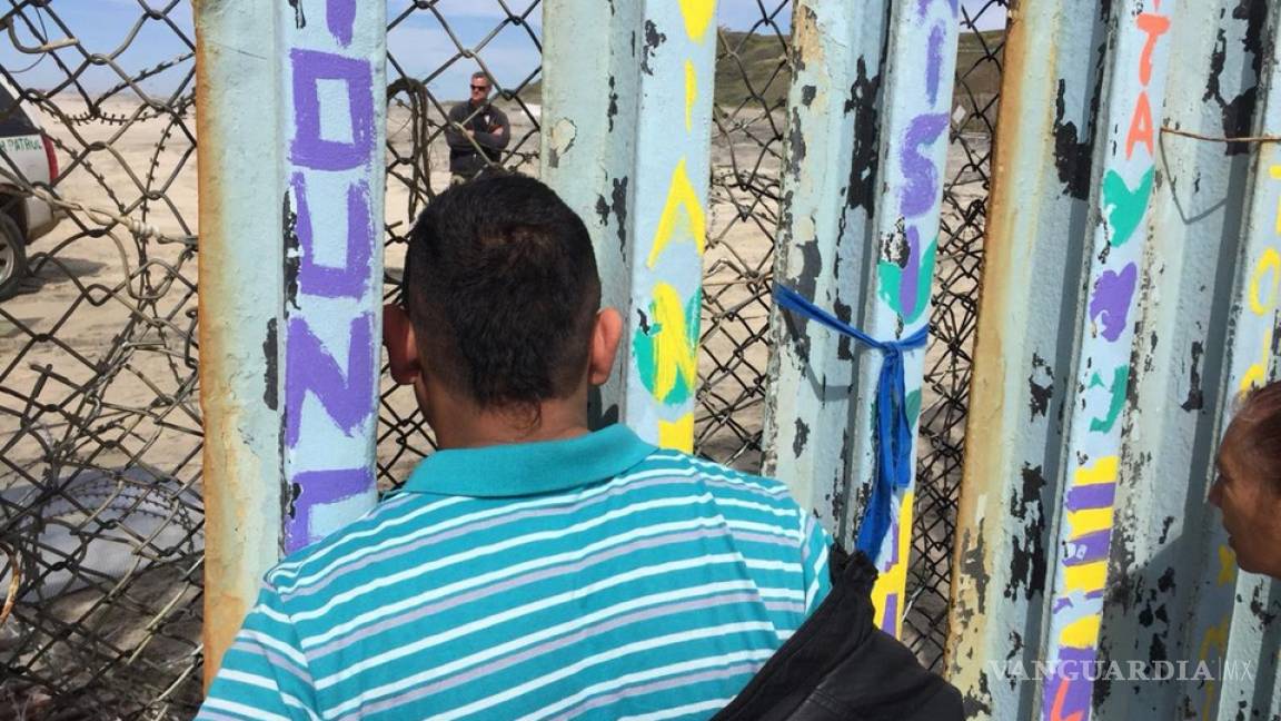 Refuerzan malla en la frontera ante cruce de migrantes por Tijuana