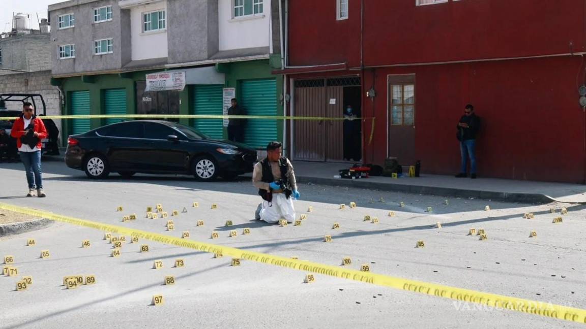 Atacan a balazos a mujeres policías; dispararon más de 100 balas