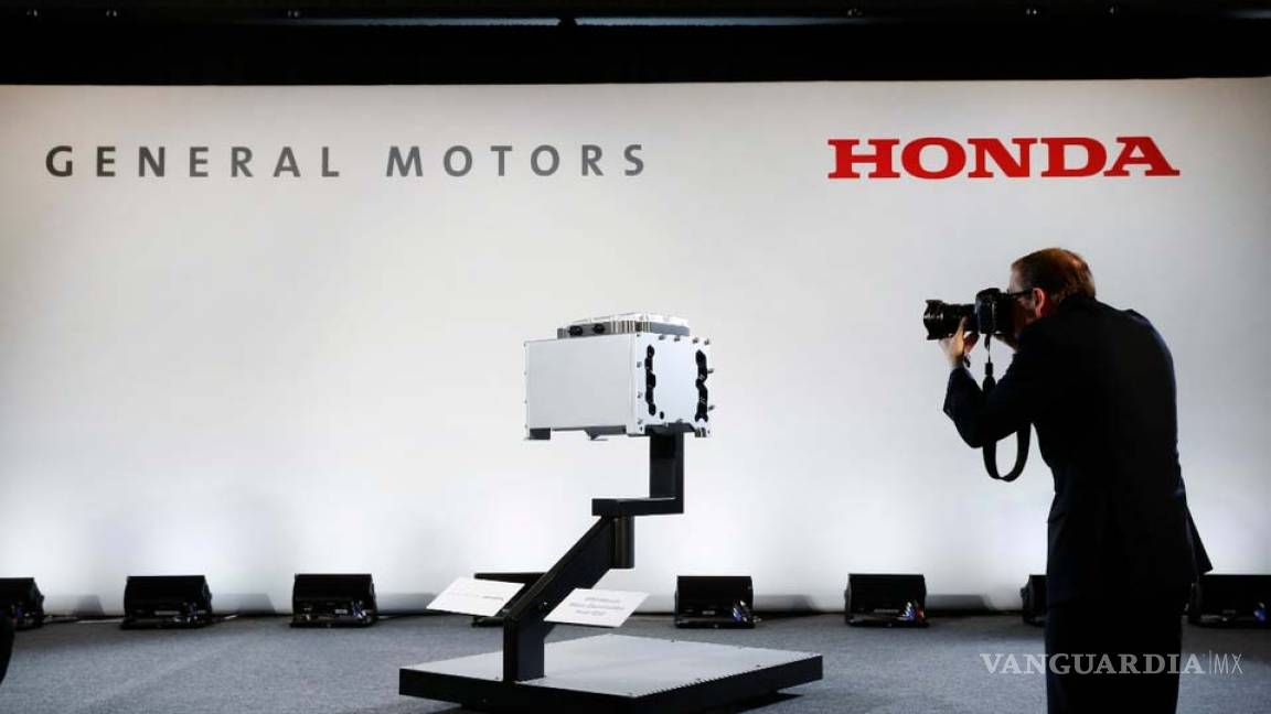 Se alían GM y Honda en mercado de América; desarrollarían dos vehículos eléctricos nuevos