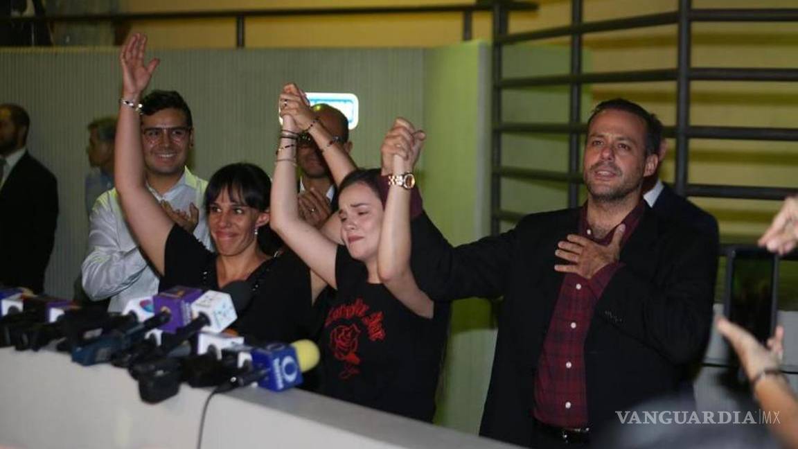 $!Sarita se quedó con cinco casas de José José