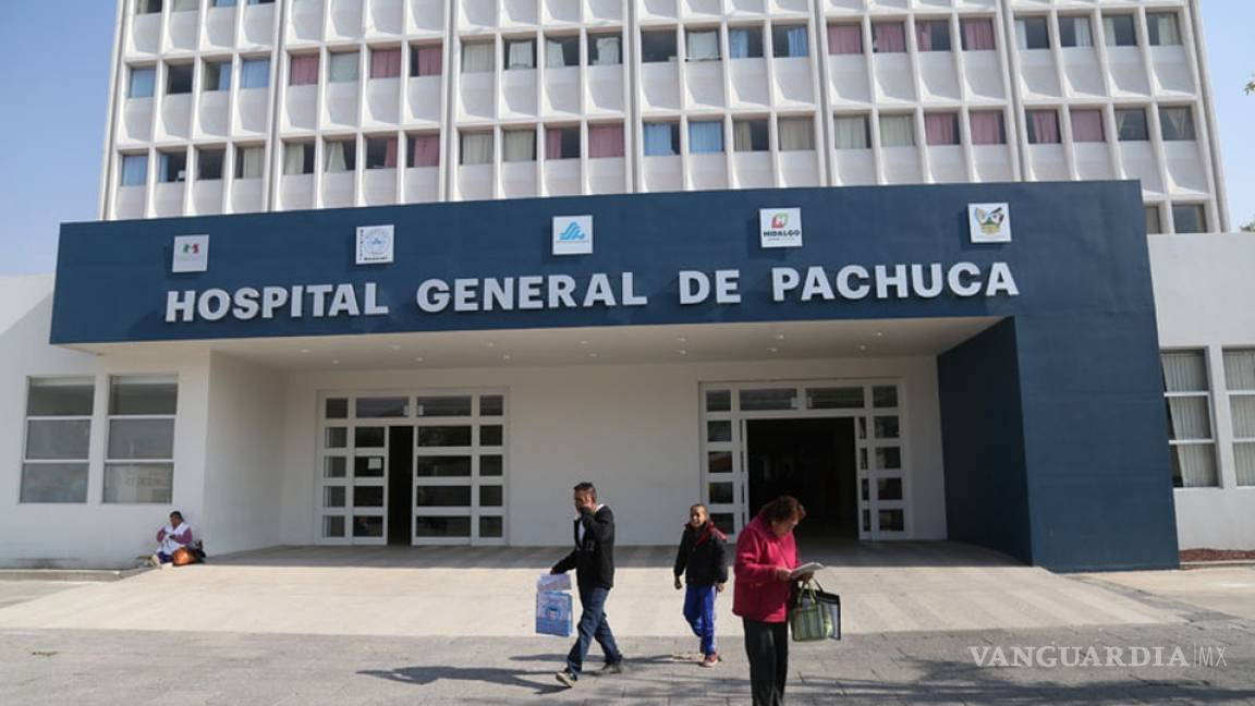 Corren a director de hospital de Hidalgo por vacuna a líder sindical