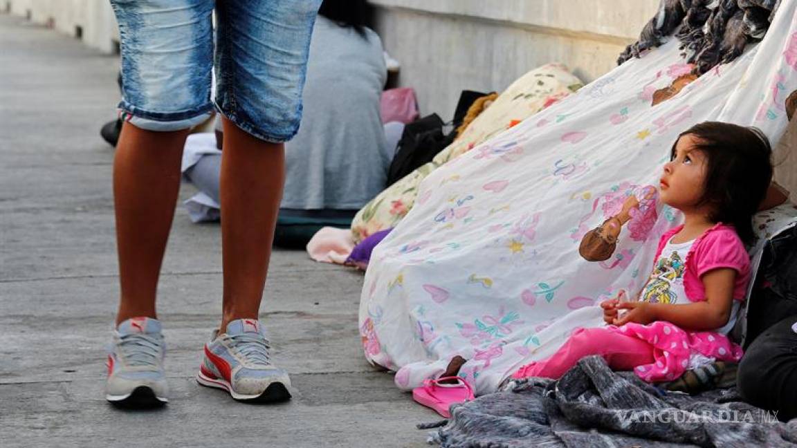 Cinco menores inmigrantes denuncian a EU por sus condiciones de detención