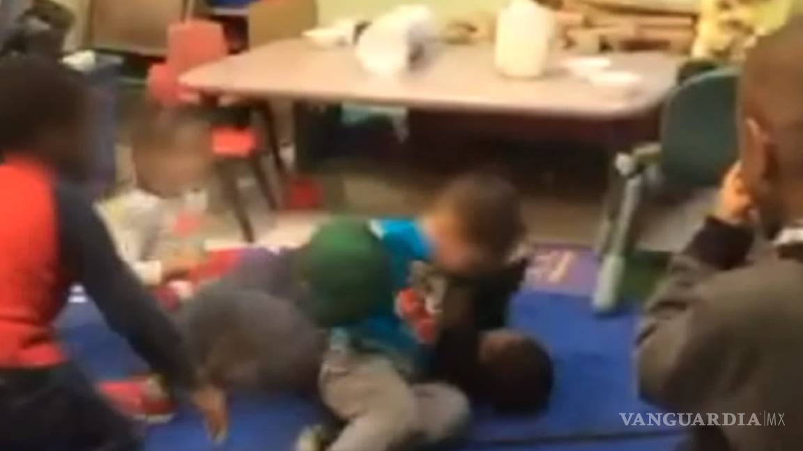 Maestras organizaban peleas entre niños en un kínder (video)