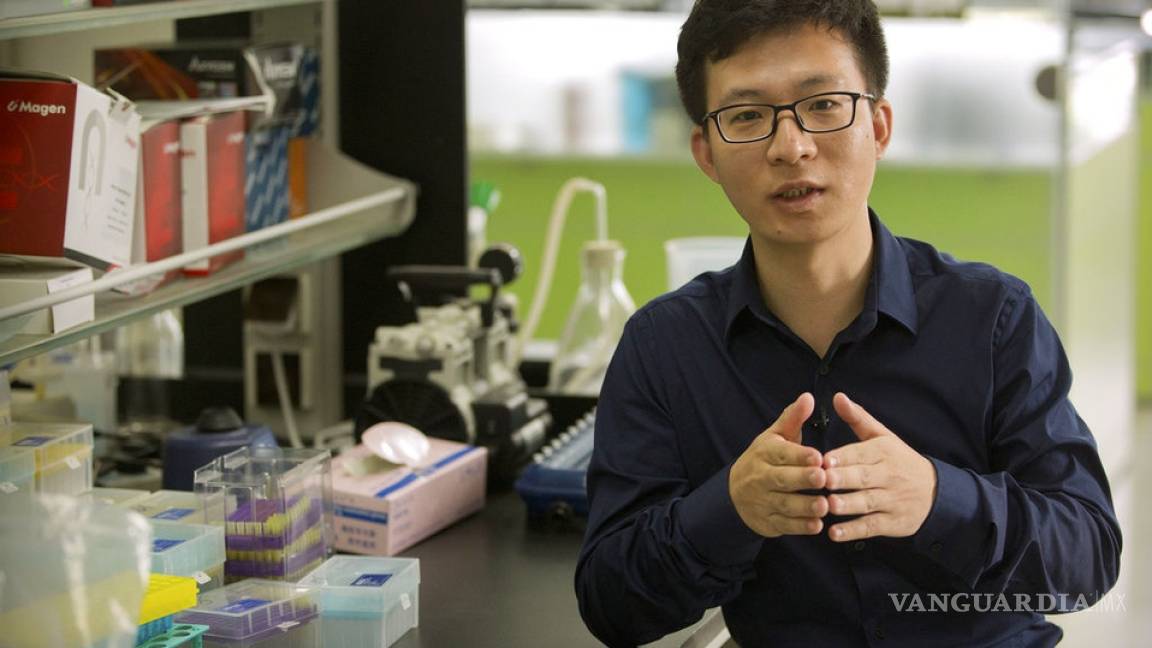 Desaparece He Jiankui, científico que editó genéticamente a bebés