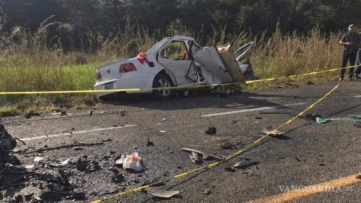 Choque en autopista de Chiapas deja al menos 10 muertos