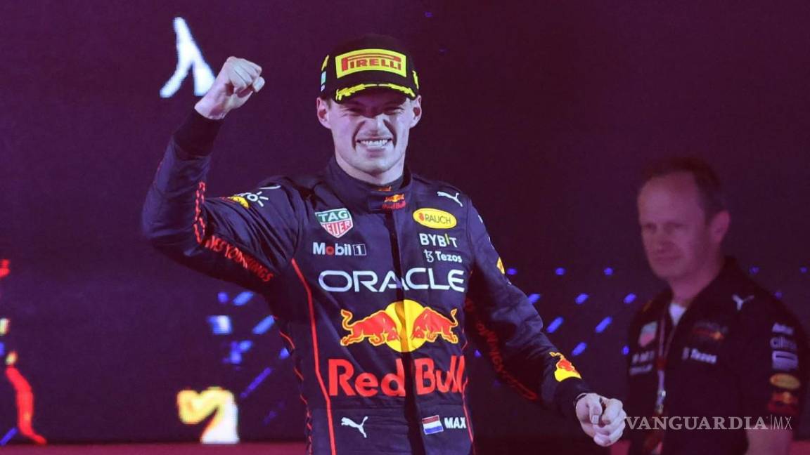 Red Bull cae en la trampa de Ferrari: Verstappen se lleva el GP de Arabia y Checo Pérez pierde podio