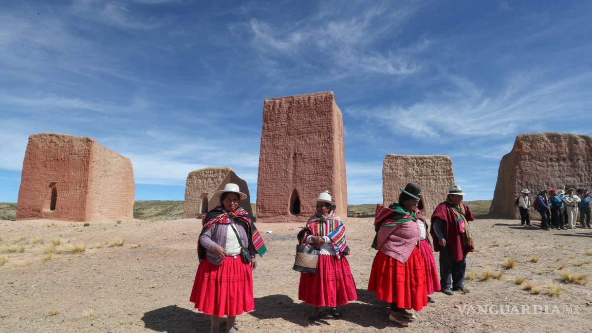 Restaura gobierno de Bolivia torres fúnebres precolombinas