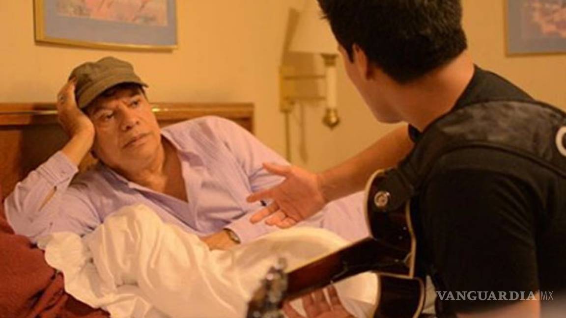 $!'Hijo' de Juan Gabriel no podrá venir a homenaje en México porque está de indocumentado en EU