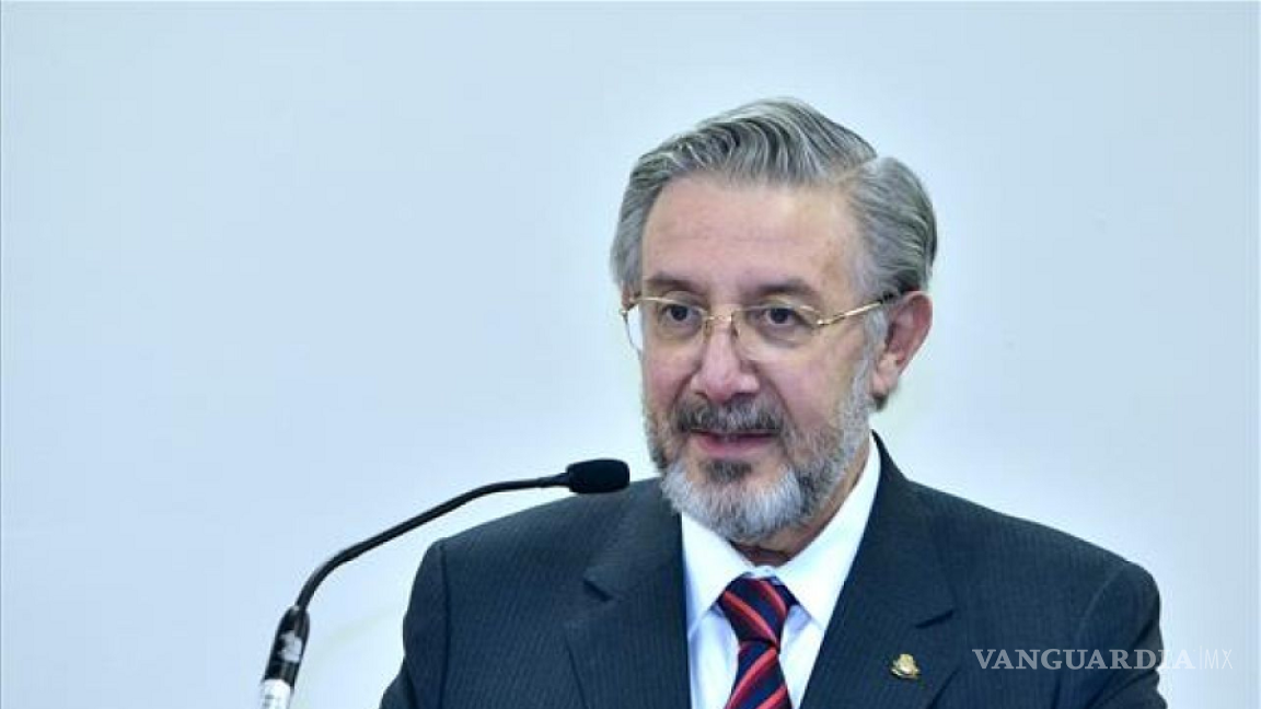 Ministro Luis María Aguilar proponía a la Corte separar del cargo a AMLO, pero retiró proyecto