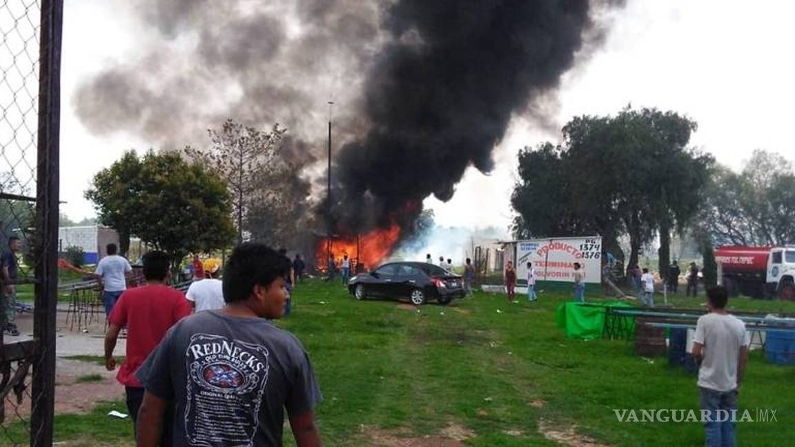 $!Al menos un muerto tras explosión en Tultepec