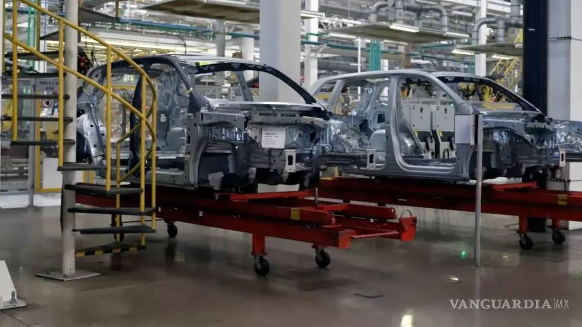 Sector automotriz, punto de presión de Trump al T-MEC