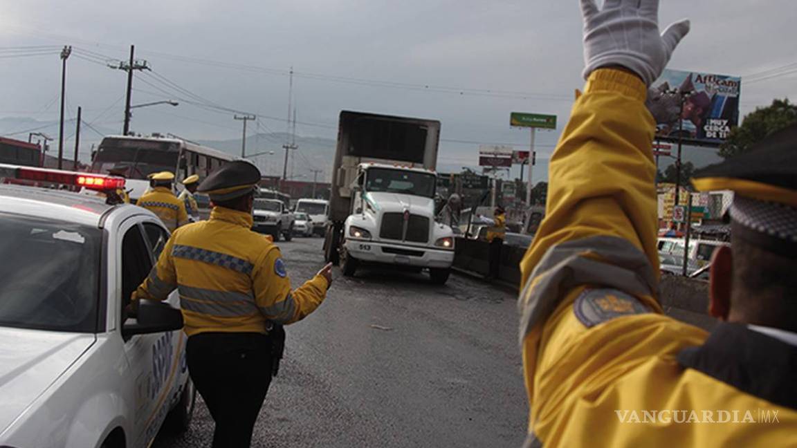 En México, son asaltados 28 transportistas al día