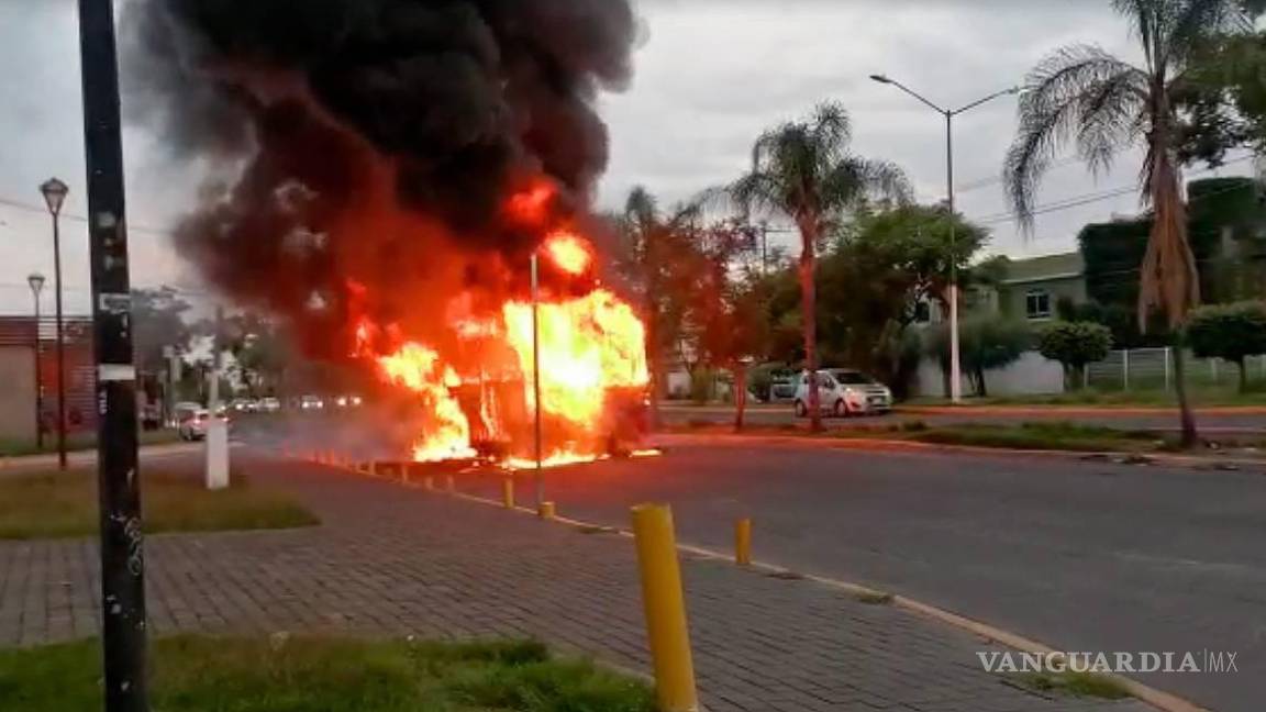 Video: así incendiaron vehículos en carretera a Saltillo, en Zapopan, Jalisco
