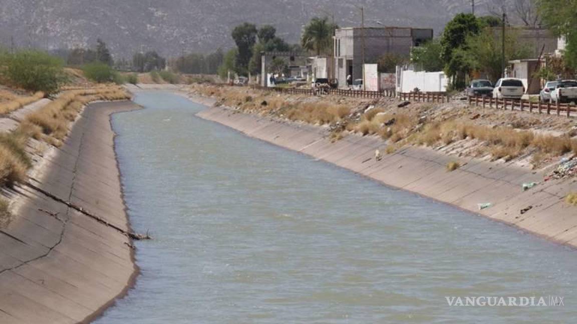 $!Por lo pronto, durante 25 días el agua correrá por los cables y ramales que atraviesan la zona de Lerdo, Gómez Palacio, Torreón, Francisco, I. Madero, Matamoros y San Pedro, por lo que se recomienda a la población no introducirse a nadar.