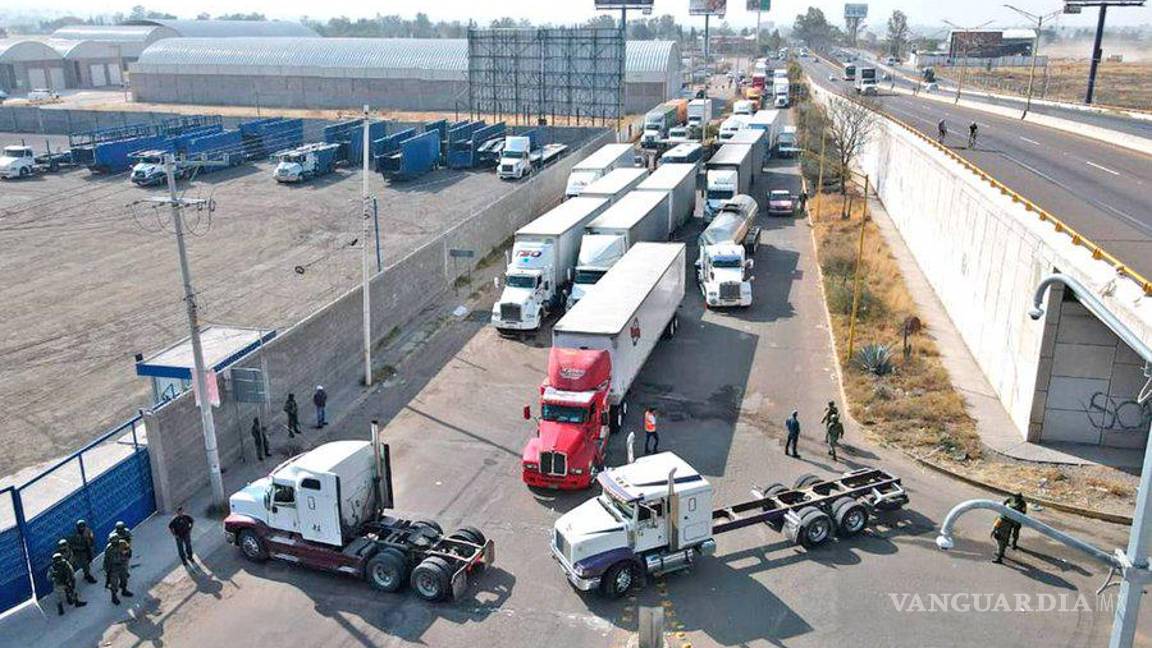 $!Transportistas dan un mes a autoridades para cumplir sus demandas