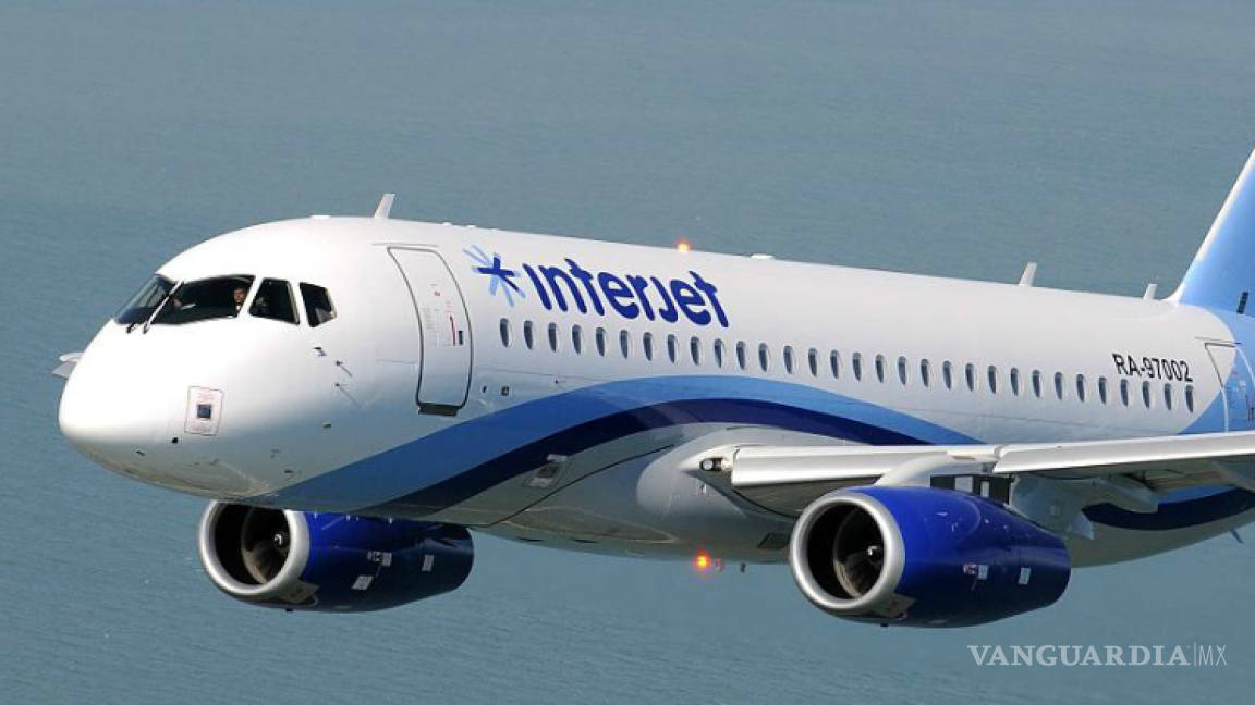 Interjet debe indemnizar a pasajeros por cancelación de vuelos: SCT