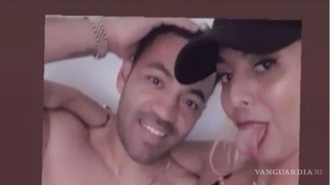 La polémica foto de Marco Fabián posando semidesnudo al terminar el juego contra Argentina
