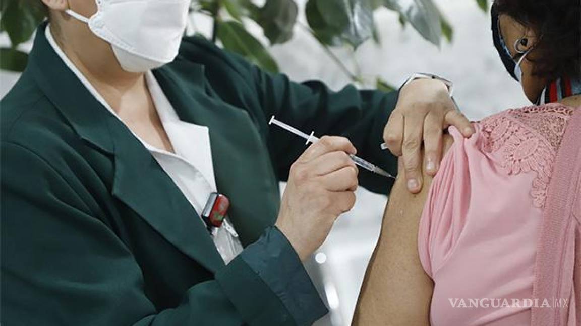 IMSS Coahuila invita a vacunarse contra la influenza para prevenir complicaciones durante el invierno