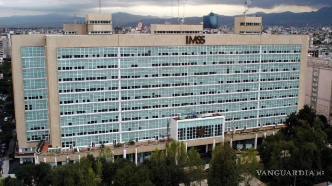 Acusa columnista anomalías en compra multimillonaria de anestesia en el IMSS