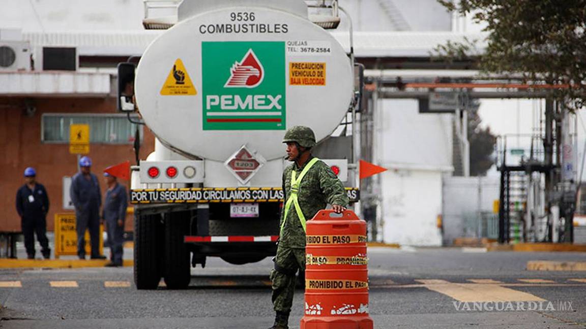 $!5 mil militares vigilan 6 mil kilómetros de ductos “críticos” de Pemex