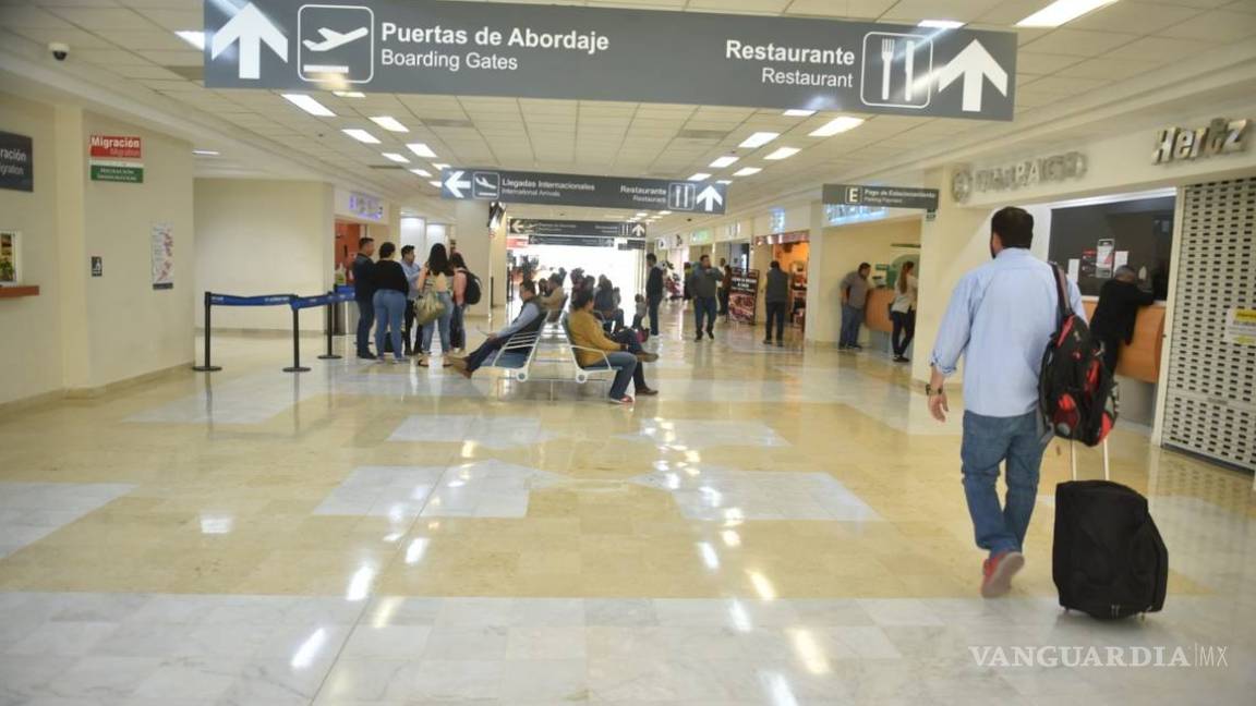 Pese a repunte de Covid-19, aeropuerto de Torreón registra aforo importante de vacacionistas
