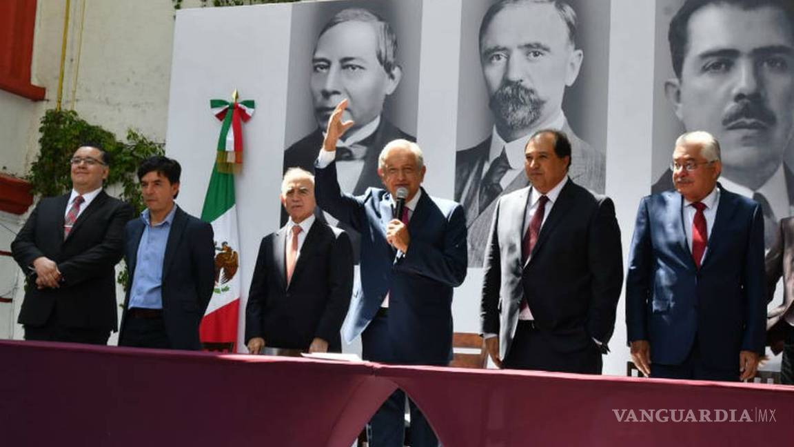 $!Al menos una docena de funcionarios reportan sueldo mayor al de AMLO