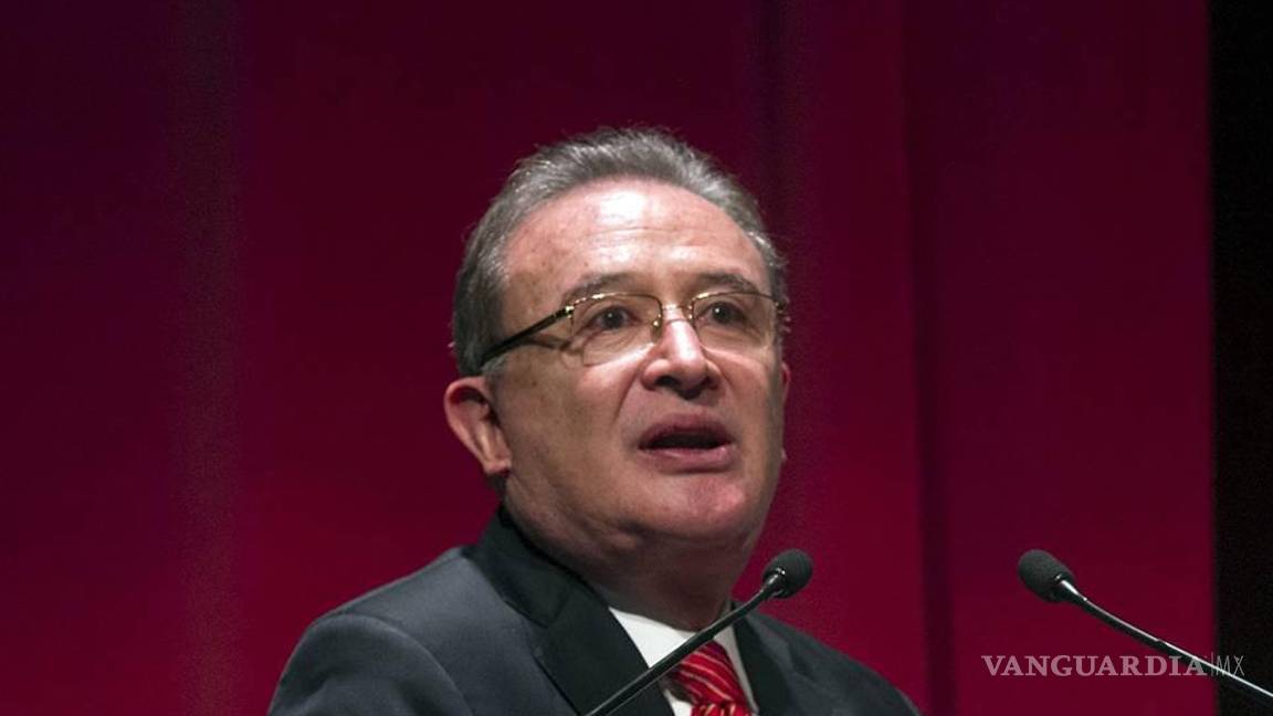 $!Ricardo Rocha fue elegido unánimemente por los candidatos a la presidencia de la República para conducir el histórico debate entre ellos