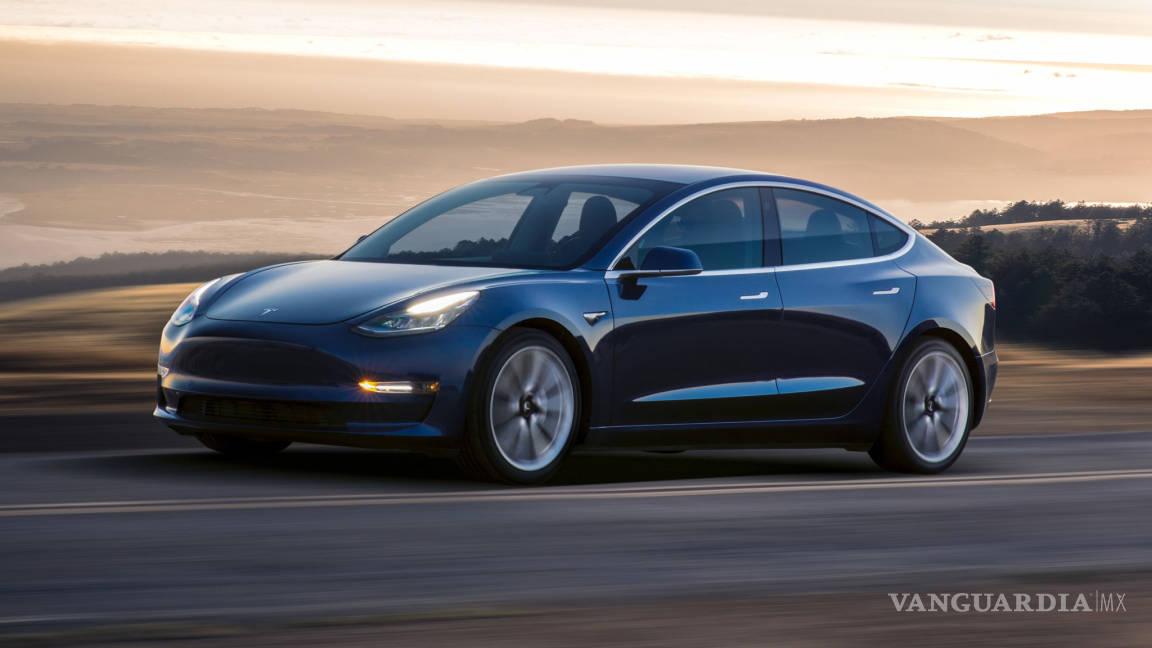 Elon Musk, el peor enemigo de Tesla; ingenieros desarman el Model 3 y exponen sus secretos