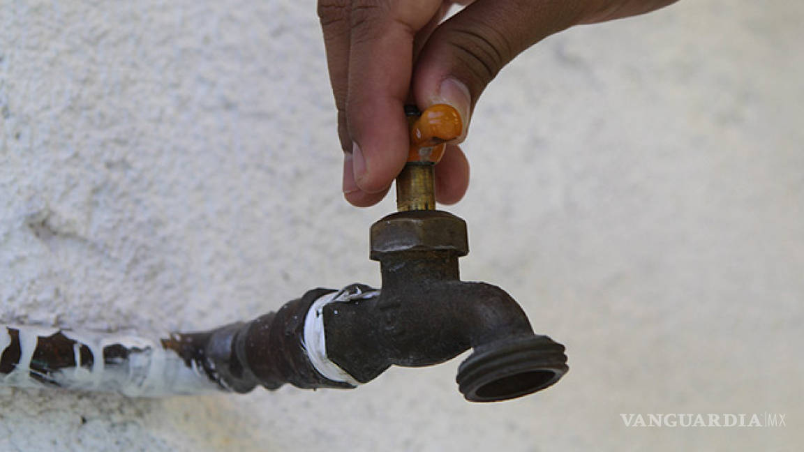 Se acumulan quejas por falta de agua en colonias de Monclova