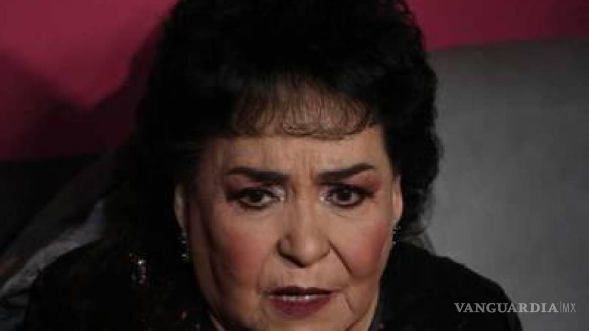 Carmen Salinas es hospitalizada en terapia intensiva por derrame cerebral