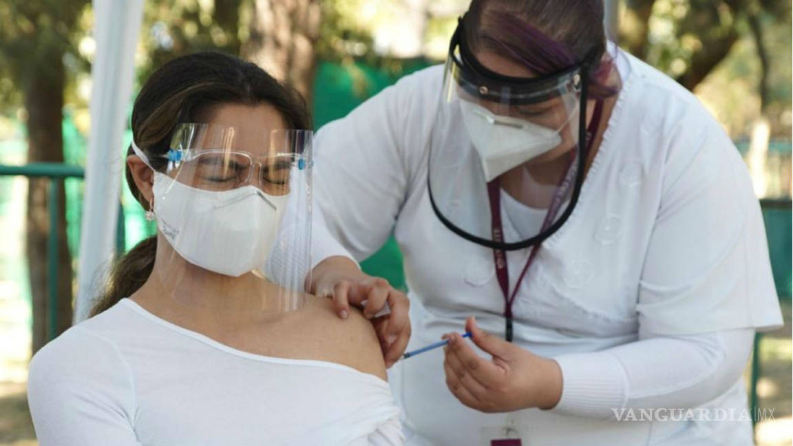Quienes ya tuvieron COVID-19 también deben vacunarse: López-Gatell