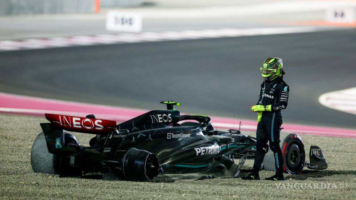 FIA busca castigo severo para Lewis Hamilton: quieren penalizarlo tras salir caminando luego de chocar con Russell en Qatar