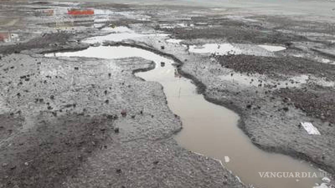 Aguas de Saltillo inicia reparación de una fuga en la calle Rufino Tamayo