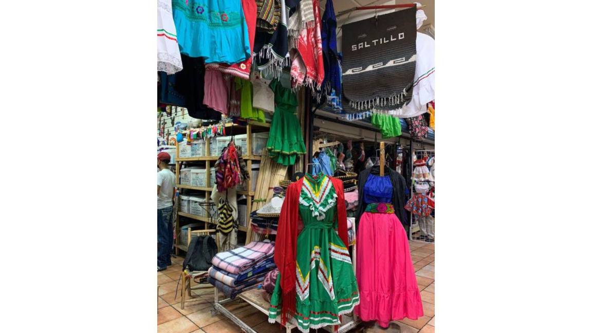 $!Mercaderes aseguran que la inversión en la decoración para casas o negocios en septiembre es mucho menor que en Halloween y Navidad.