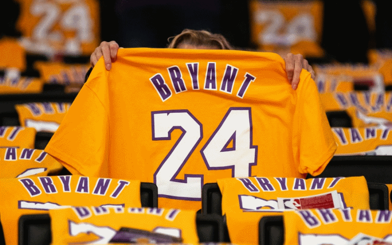 $!Un año sin Kobe Bryant, aún no cicatriza la herida tras su muerte