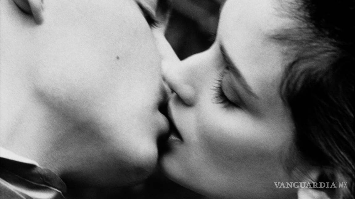 Hoy es el Día Internacional del Beso, porqué debes festejarlo (y practicarlo)