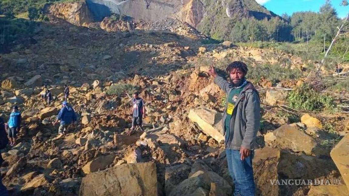 $!Más de dos mil están enterrados vivos por deslave en Papúa Nueva Guinea, afirma gobierno