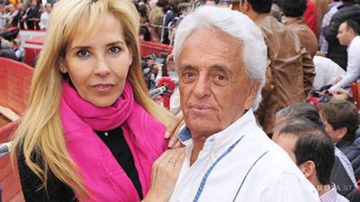 $!Viudo de Edith González ya se consuela con nueva novia