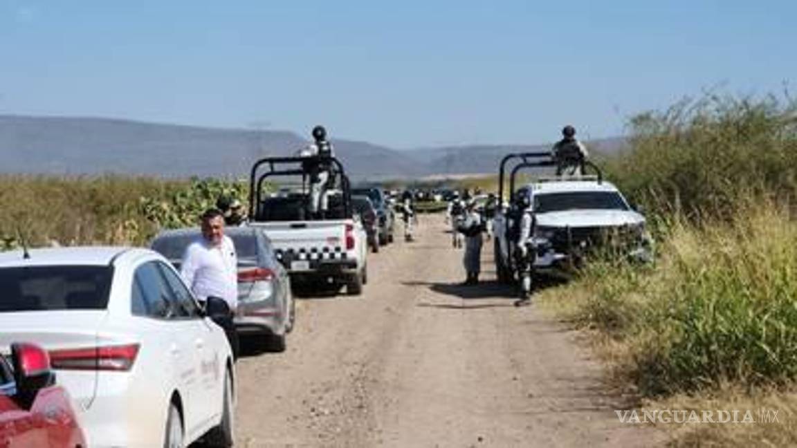 $!Las autoridades se movilizaron, luego que la propia familia del joven lo encontrara sin vida.